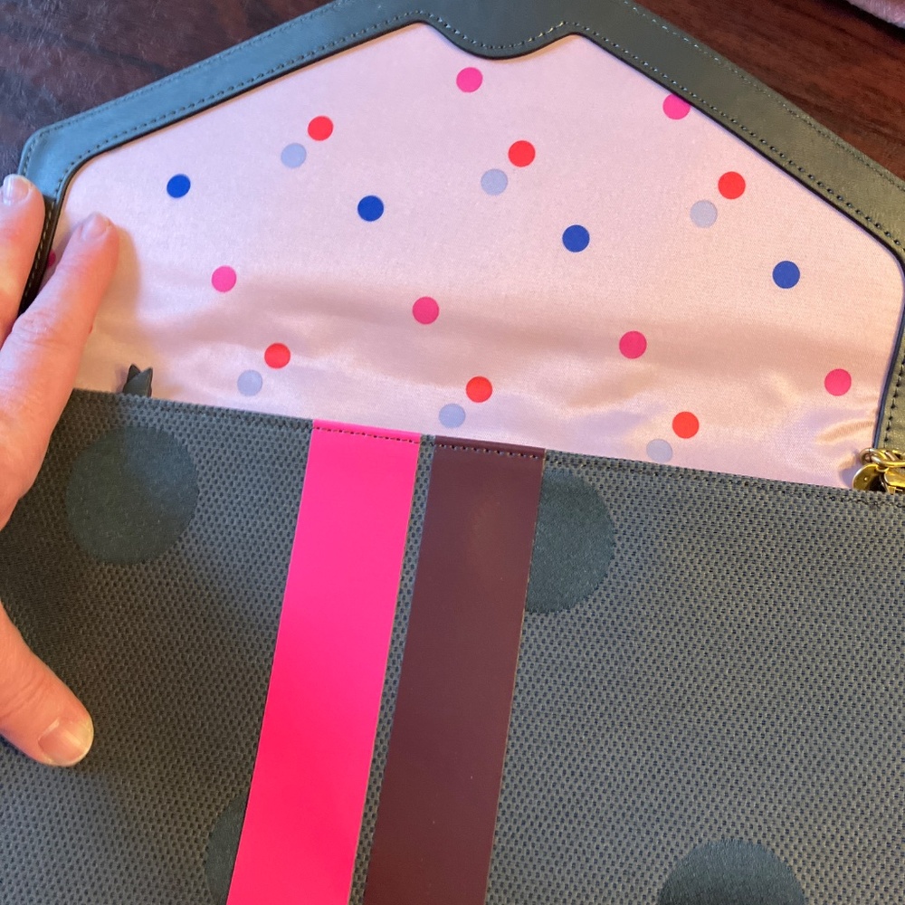 Purse - Picture 3 of 3